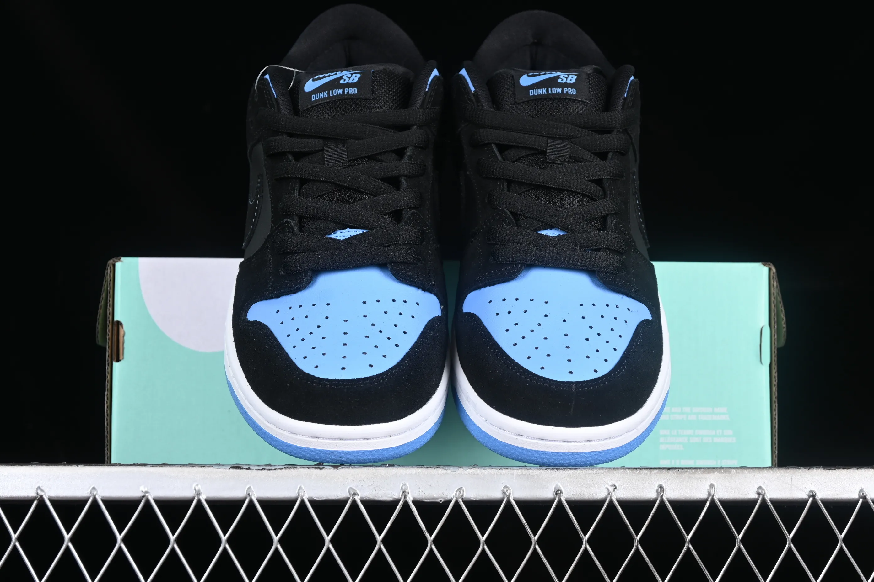 All categories Nk SB Dunk Series Nk SB Dunk Low low-top sneakers K version Nk SB Dunk Low "J-PACK 2" Black University Blue SB low-top sports and leisure sneakers 304292-048